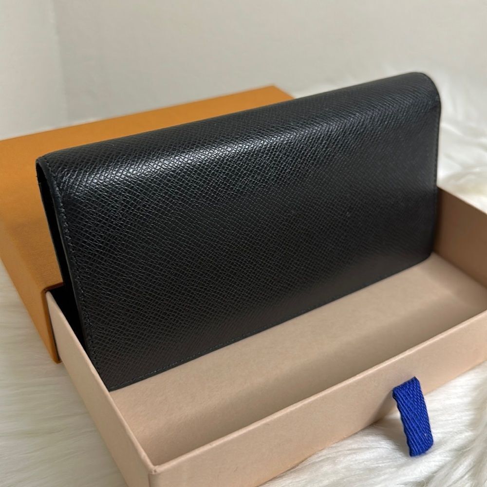 💯Authentic Louis Vuitton Bifold Long Wallet🍀 - Picture 15 of 17